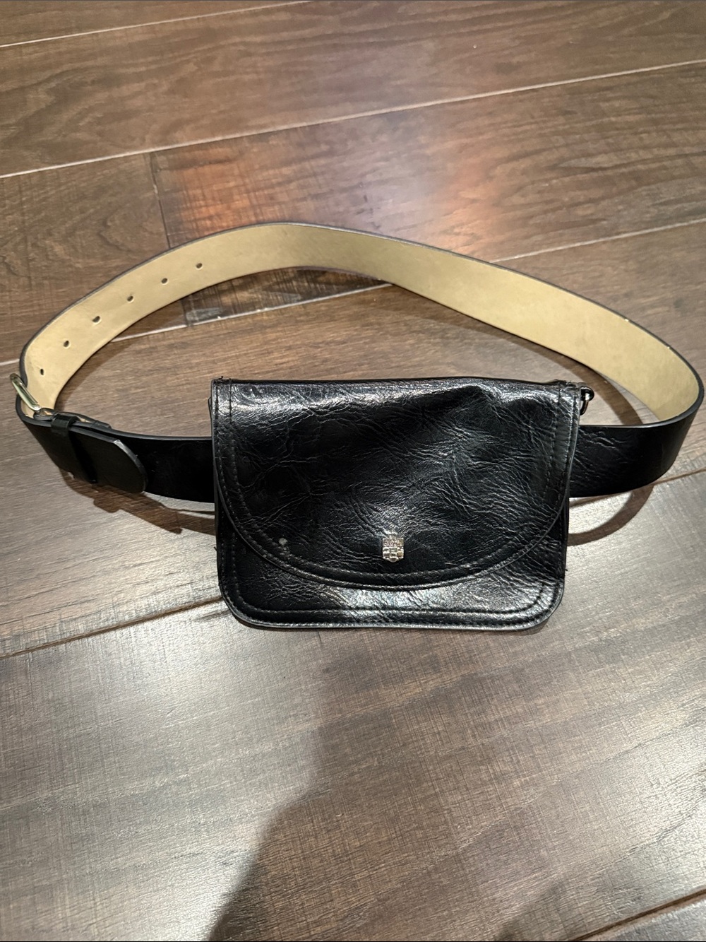 Vince Camuto Black Leather Belt Bag - Classic Sleek Design